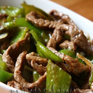 Ternera Con Pimiento Verde