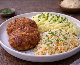 Karminadle z ziemniakami i surówką 550 g