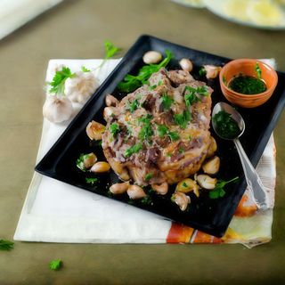 Vueltas De Solomillo Con Ajo Y Perejil