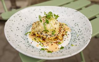 Кабачкові оладки з яйцем пашот (320г)