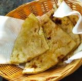 Naan Con Queso Y Ajo