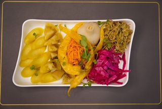 Მჟავის ასორტი