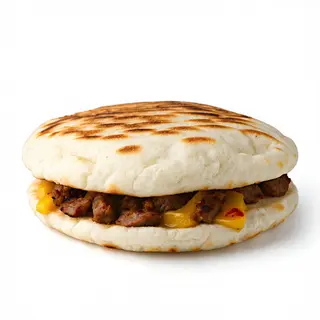 Arepa con salchichas