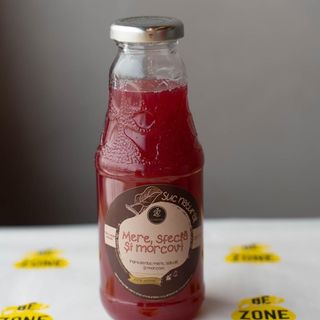 Suc de mere, sfeclă și morcov