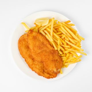 Bečki svinjski odrezak s prilogom