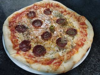 Pizza American pepperoni