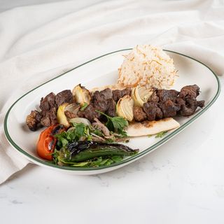 Shis kebab muschiulet berbecut