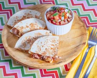 Quesadilla de jamón york