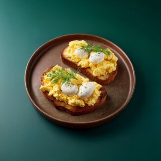 Sporo kuhana kajgana sa mozzarellom