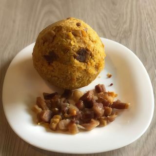 Bolón De Chicharrón
