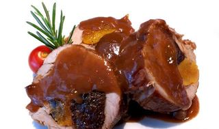 Solomillo De Cerdo Relleno De Ciruelas