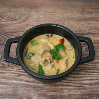 Thai yellow curry