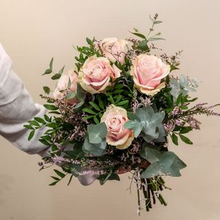 Ramo romántico 5 Rosas rosadas