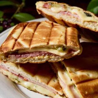 Combo Sandwich Cubano