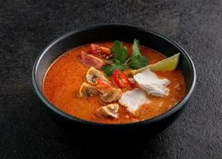 Том ям с курицей