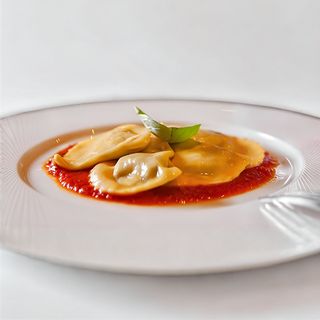 Ravioli De Ricotta Y Espinacas