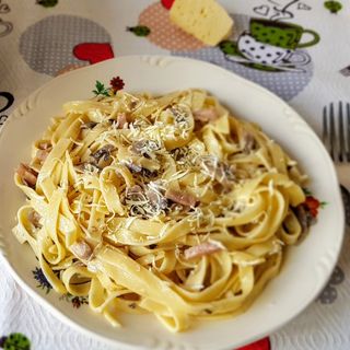 Penne prosciutto e funghi