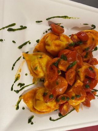 Sugo di pomodorini freschi e basilico