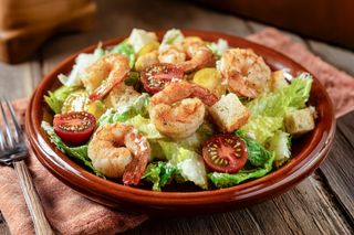 Cezar salata sa škampima 350gr