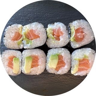 94. Mini Rollo Con Salmón Y Aguacate (8 Uds.)