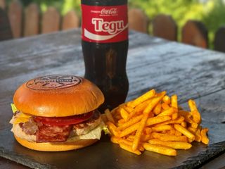 Пилешки бургер + Coca Cola (500мл)