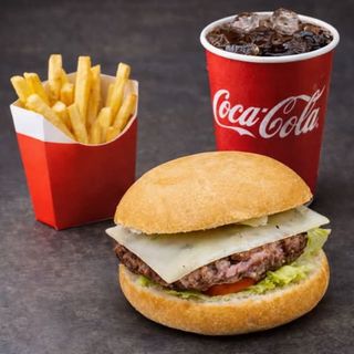 Hamburguesa + Fritas + Bebida