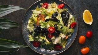 შავი სოკოს სალათი