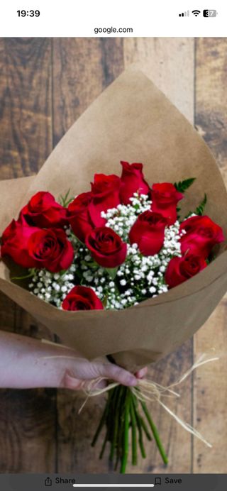 წითელი ვარდები 15 ცალი