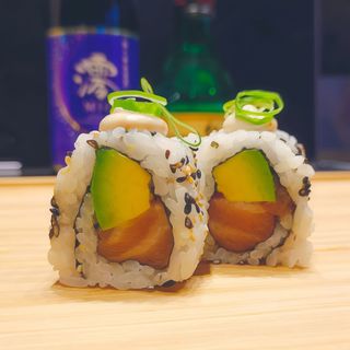 Uramaki Spicy Salmón