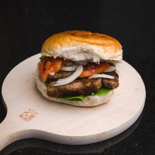 5 x Ćevapi 5 komada + 5 x palačinka sa kremom i Plazmom + 5x Pepsi 0.33l