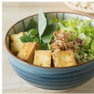 11. Yummy green bowl salad