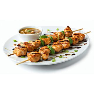 Pinchos De Pollo Con Salsa De Cacahuete (4 Uds.)