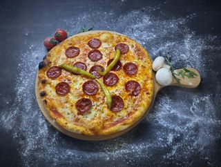 Mexicana 32cm + 2 kom palacinke krem ( 1 porcija )