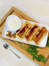 ბლინი ხაჭოტი და ქიშმიშით