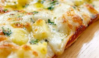 Patate e mozzarella piccanti