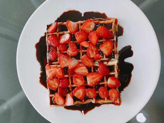 Waffle com Chocolate Belga e Fruta