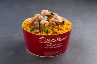 Orez prajit cu fructe de mare