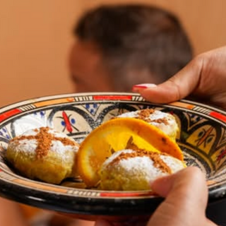 Mini pastillas poulet aux amandes en boite de 8 pcs SRG 