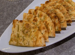 Pita greceasca la gratar