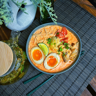 Рамен Том Ям з куркою (500г)