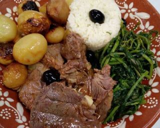 1/2 Dose Vitela Estufada