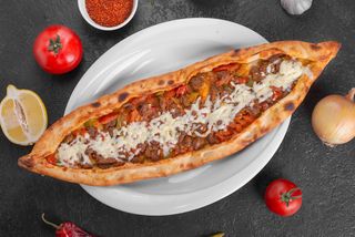 Кушбашылы кашарлы пиде (330 гр.)