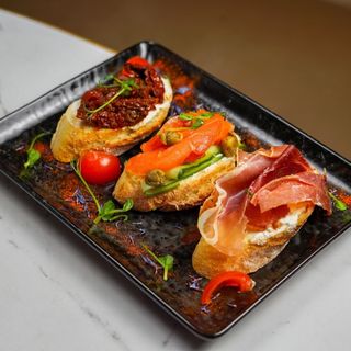 Асорті брускетт