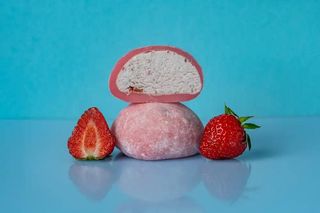 MOCHI TRUSKAWKOWY SHAKE