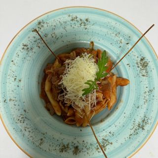 Penne sa biftekom 450 gr