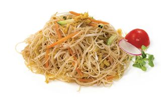 148. Spaghetti di riso con verdure