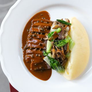 Flank stek z grzybami