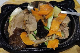 66A. Anatra con funghi freschi alla piastra