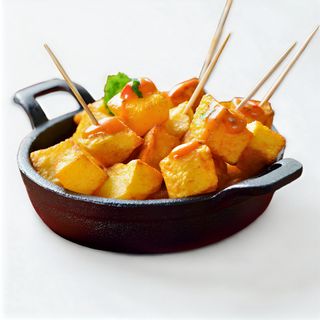 Patatas bravas