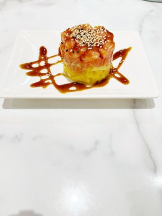 50 Tartar De Salmón Y Mango